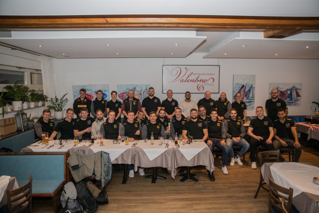 Freunde der deutschen Rugby-Nationalmannschaft e.V. beim Abendessen mit unserer Nationalmannschaft. Foto: F&S